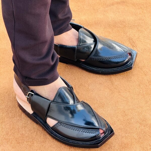 norozi plain chappal